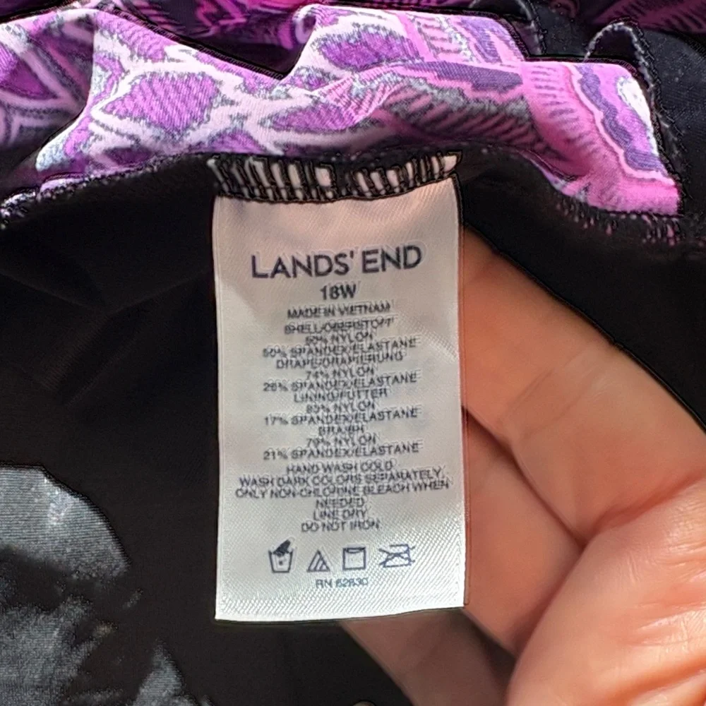 Lands' End Women's Purple and Black Paisley Swimsuit, size 18W - Picture 4 of 8